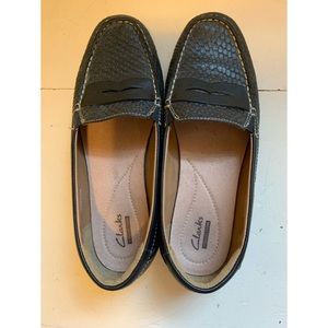 Clark Black Leather Loafer